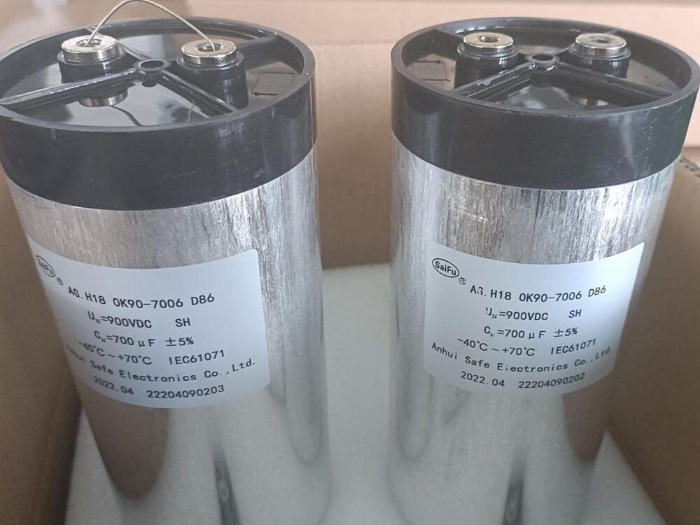 Film Capacitor 700uf 900VDC